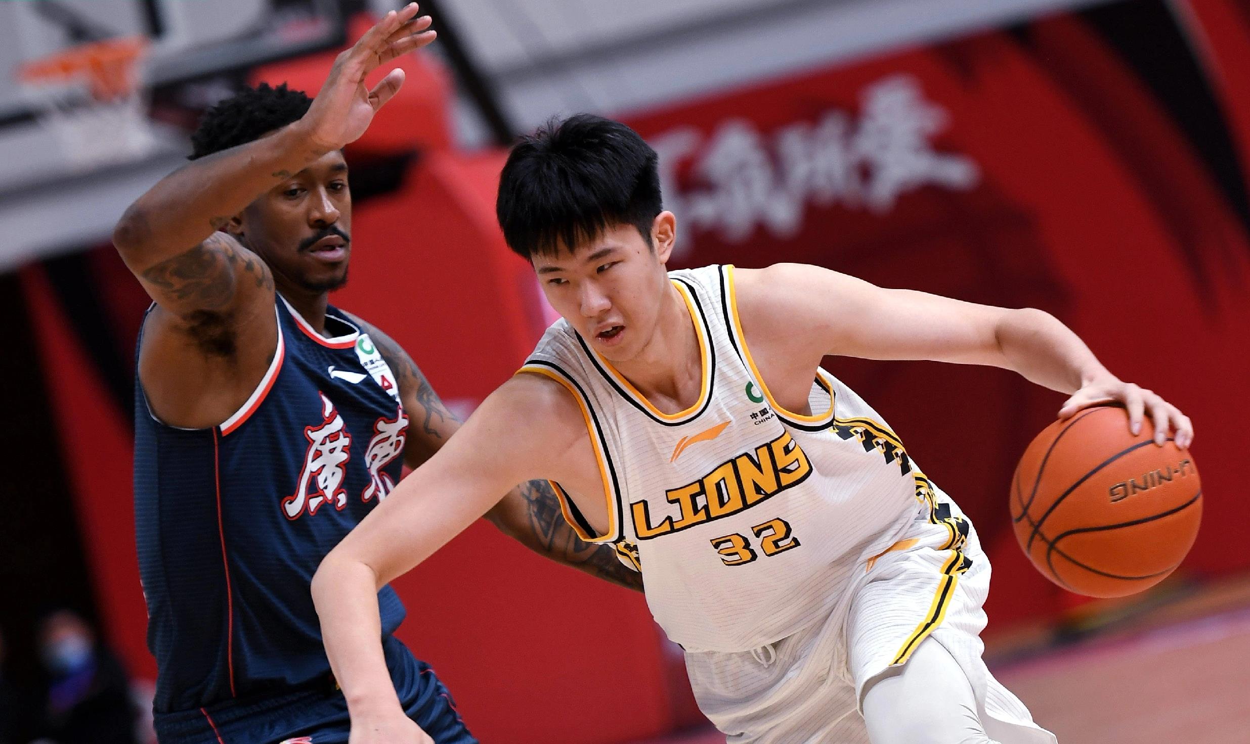 关键时刻突围战来临，广厦男篮围绕NBA总决赛官宣签约，引发热议，年轻球员得到机会的简单介绍